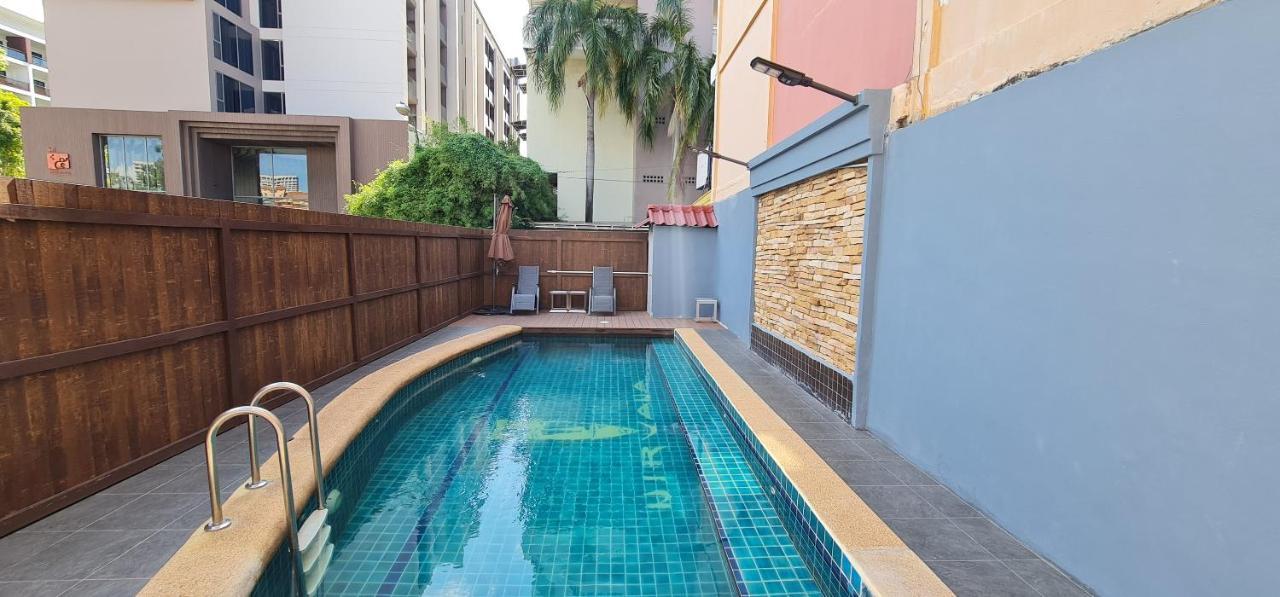 Nirvana Boutique Suites Jomtien Beach Exterior photo